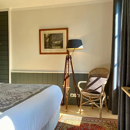 Cote Baie Bed & Breakfast 4*