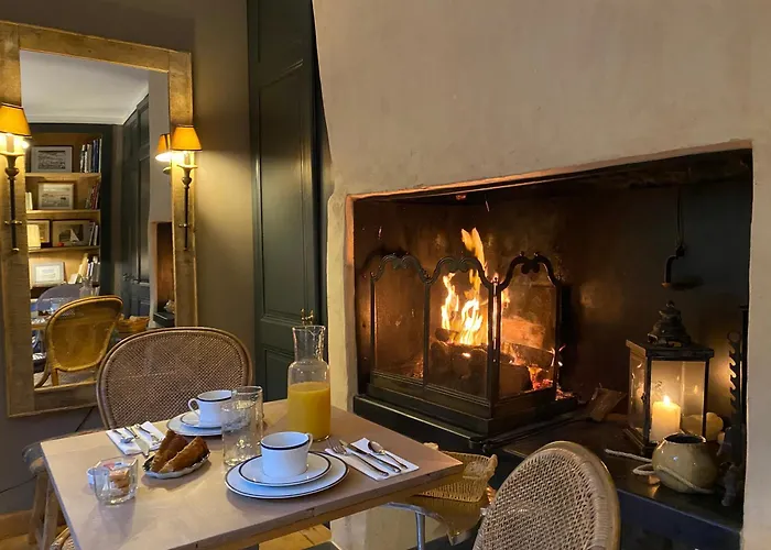 Cote Baie Bed & Breakfast 3*