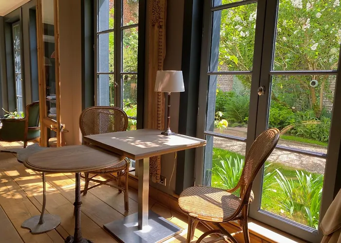 Couette-café Côté Baie 3*