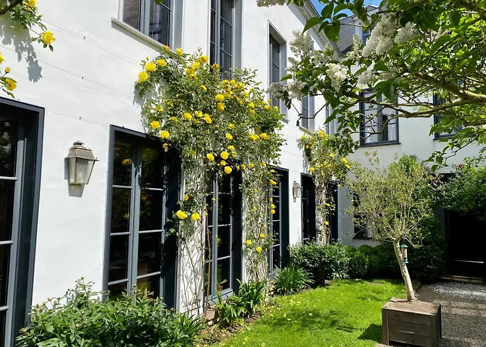 Couette-café Côté Baie 3*