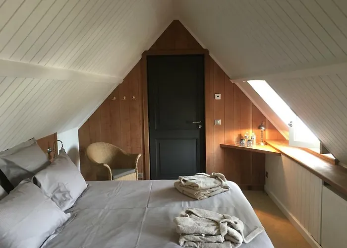 Couette-café Côté Baie 3*